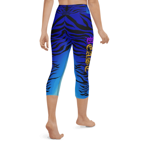 Tyger - Yoga Capri Leggings - Image 5